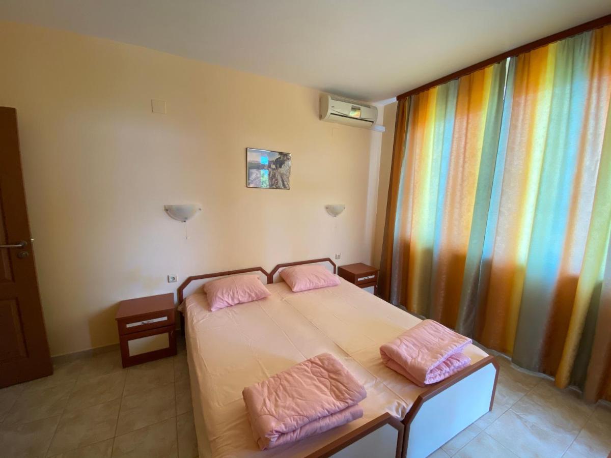 Sunny Guest House Ravda Exteriér fotografie